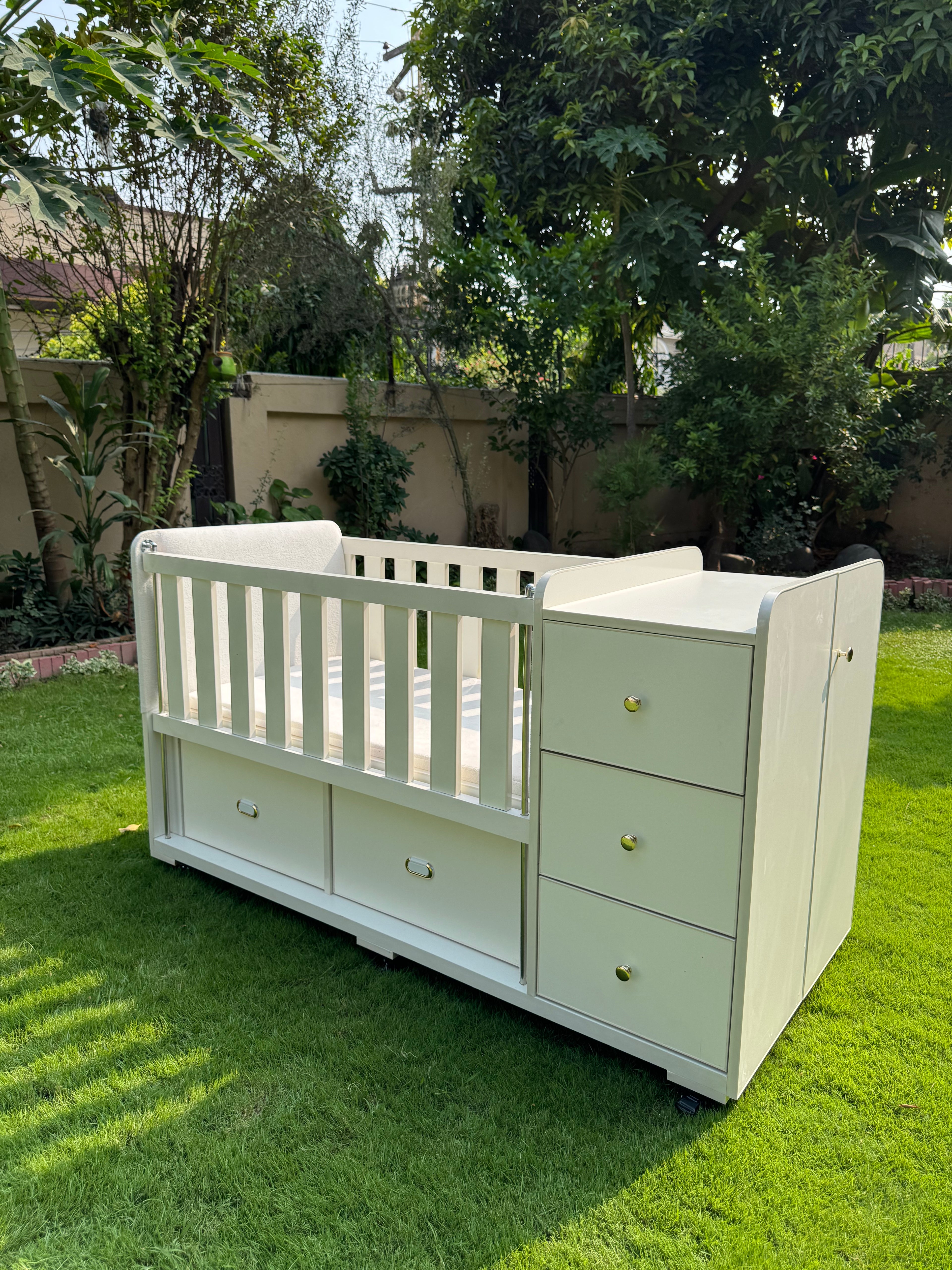 The White Cot