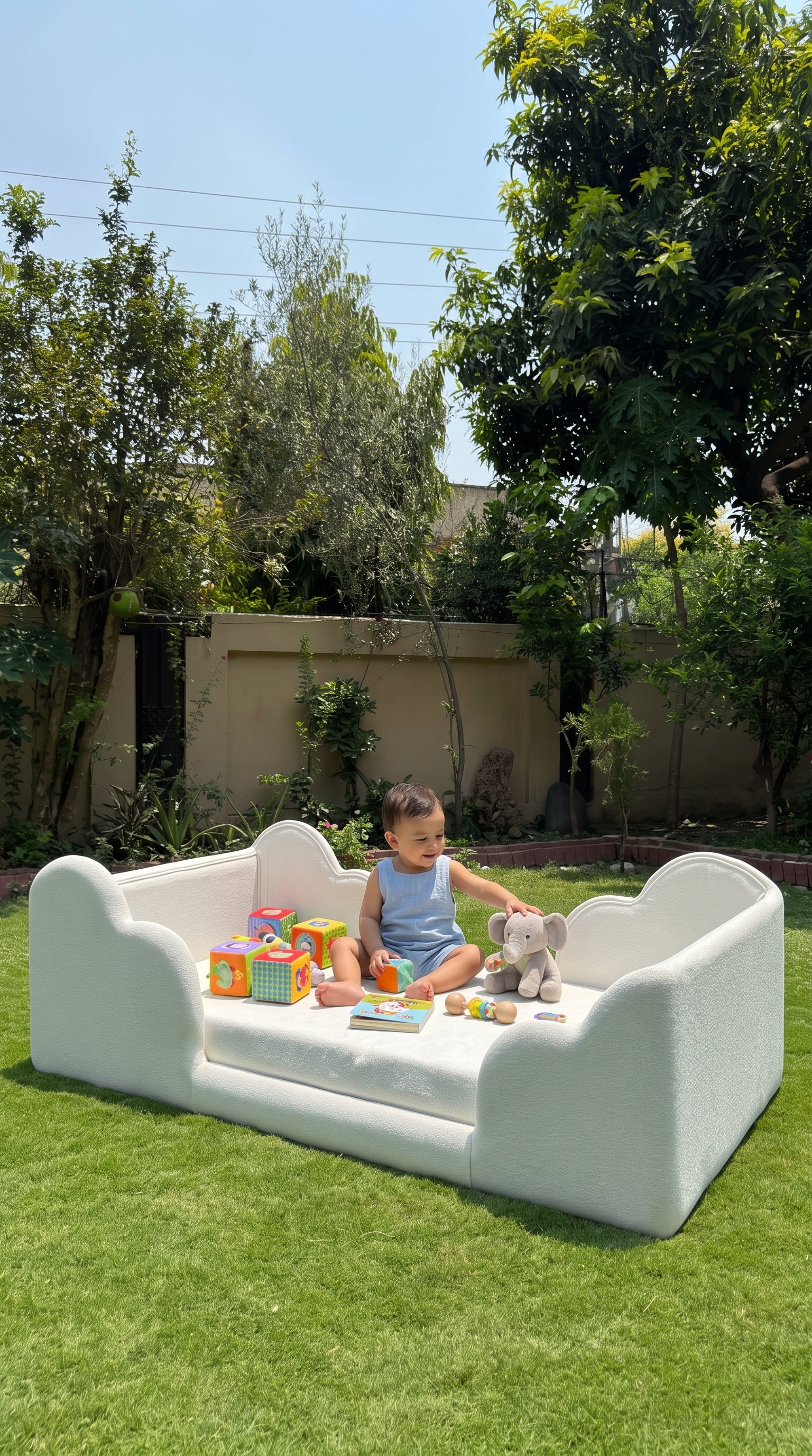 The Dove Floor Bed
