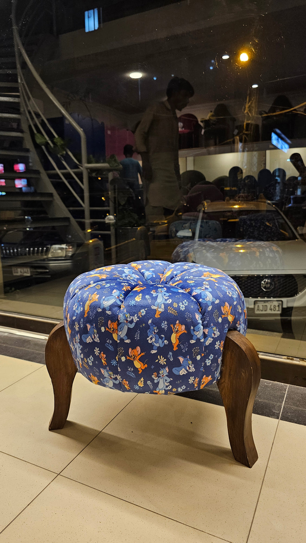 The Tom n Jerry Sofa